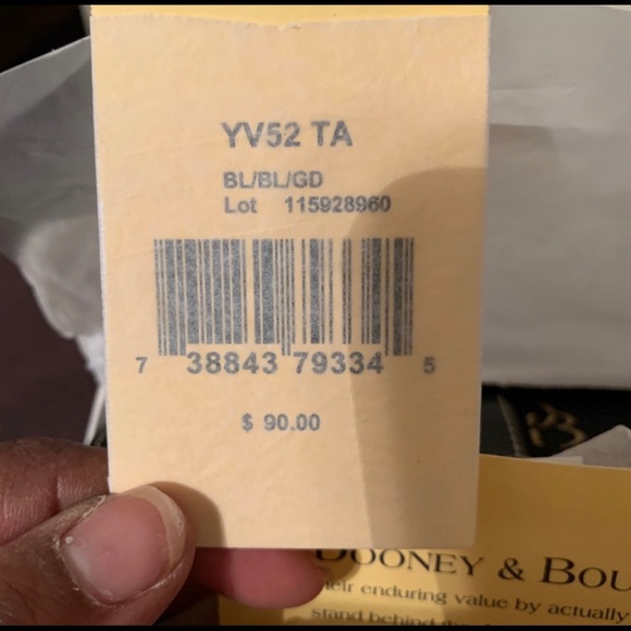 NWT Dooney & Bourke signature wallet - Picture 8 of 8